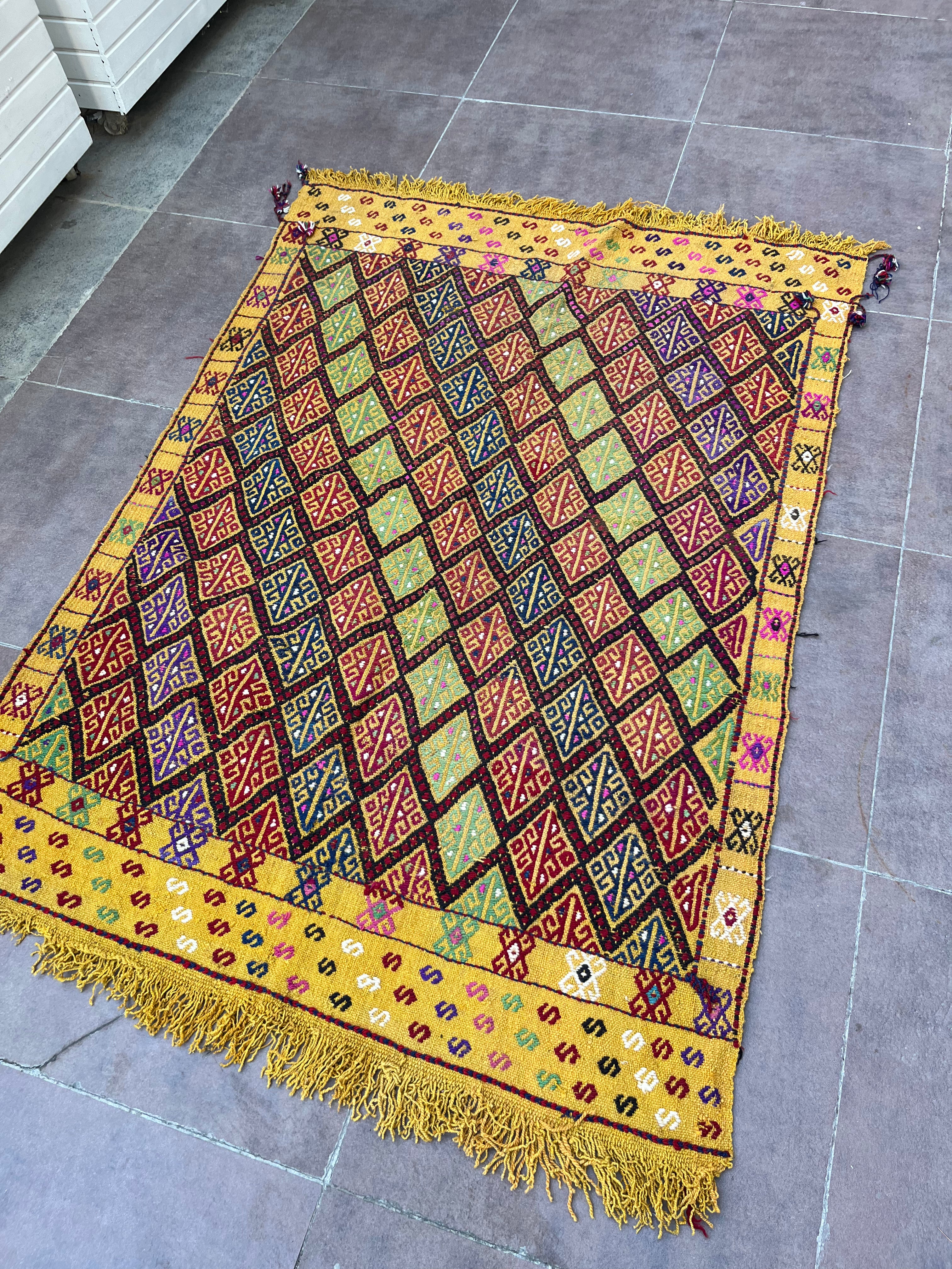 Çanakkale Yün Kilim (Baklava Dilimi Desenli)