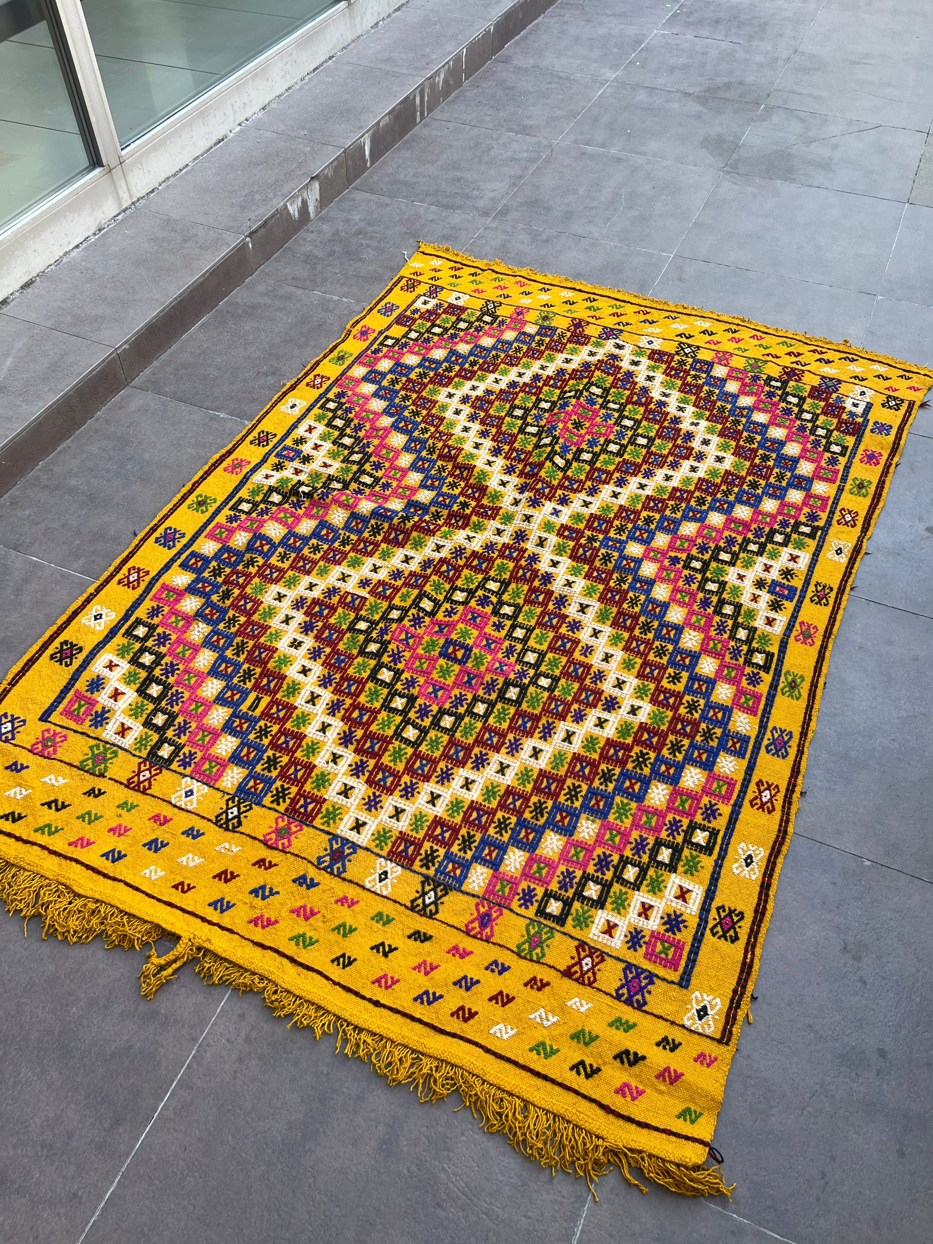 Çanakkale Yün Kilim (Çift Madalyon Desenli)