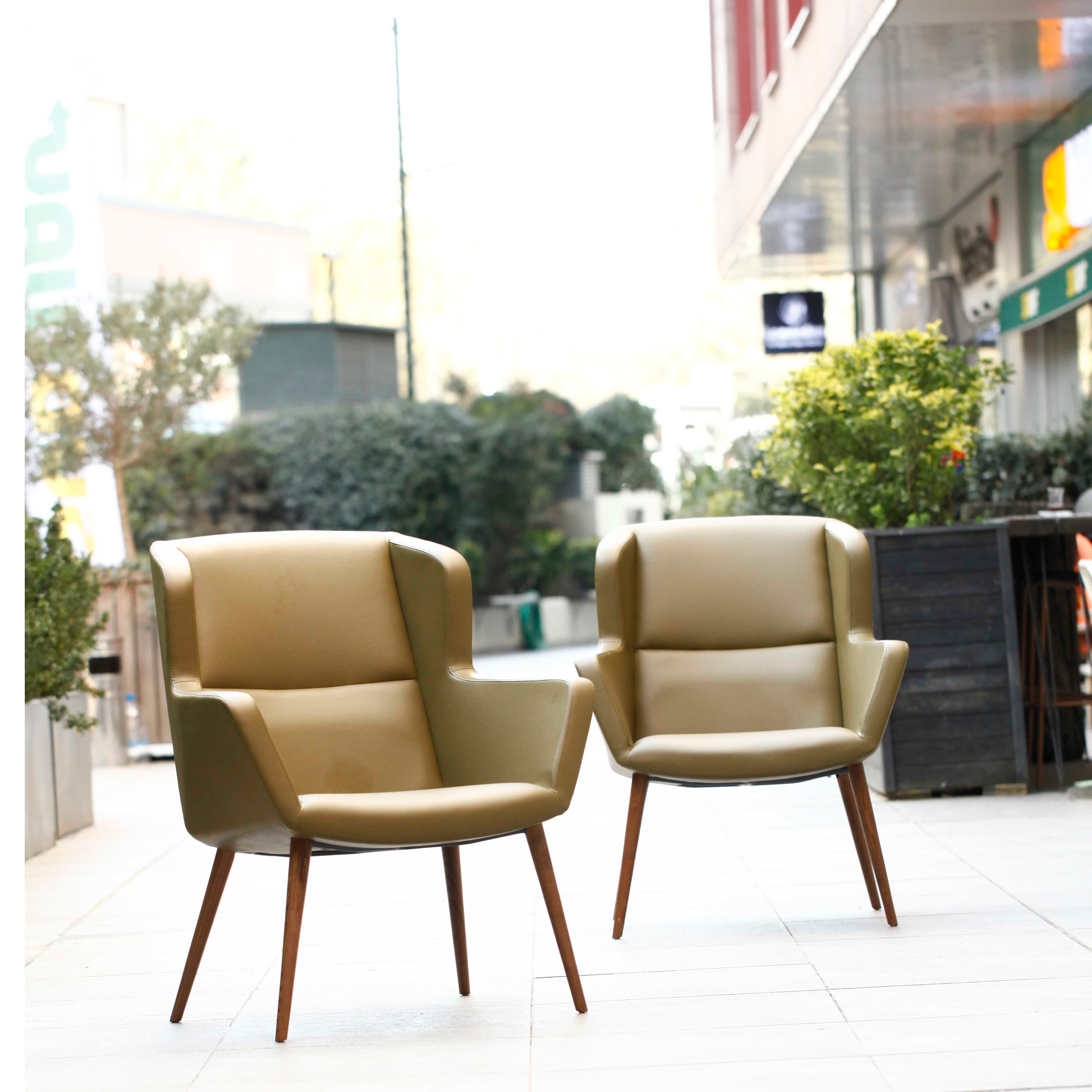 Wingback Lounge Chair