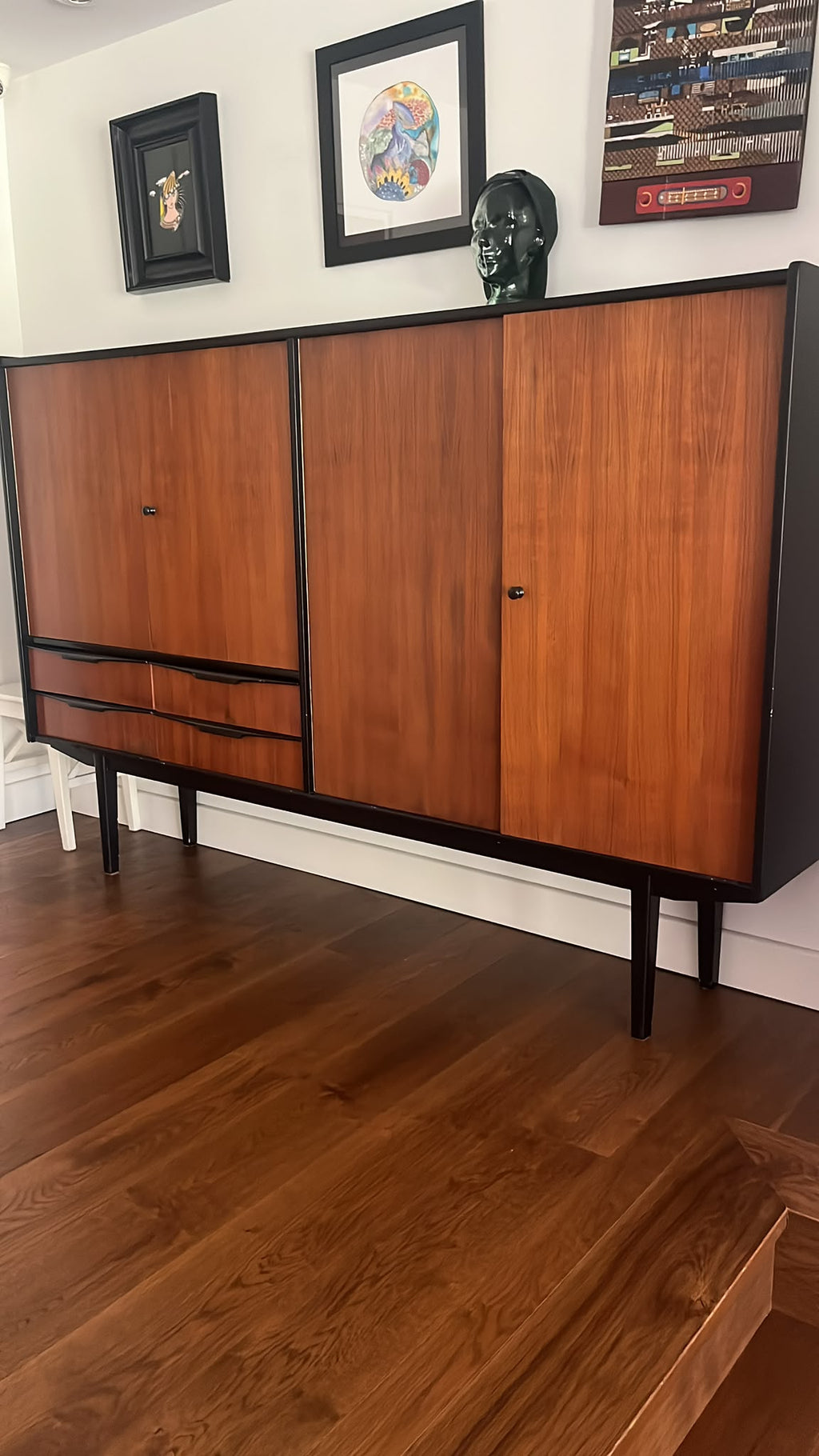 Mid-Century Modern Büfet